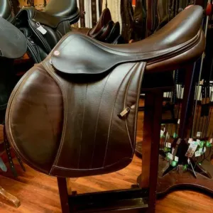 Equipe EK 26 Consignment Saddle - Size 18 / Med